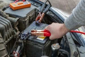 Qué mirar en un cargador portátil para batería de auto