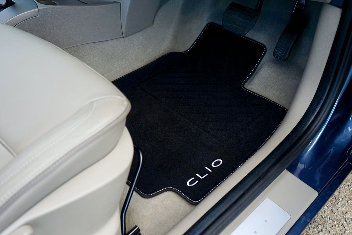 Alfombrilla personalizada Renault Clio interior